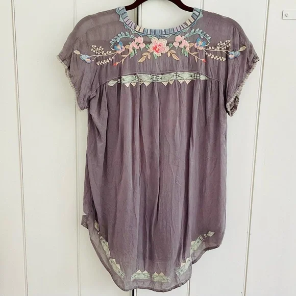 Johnny Was Embroidered Top. Excellent Condition. - Picture 2 of 2